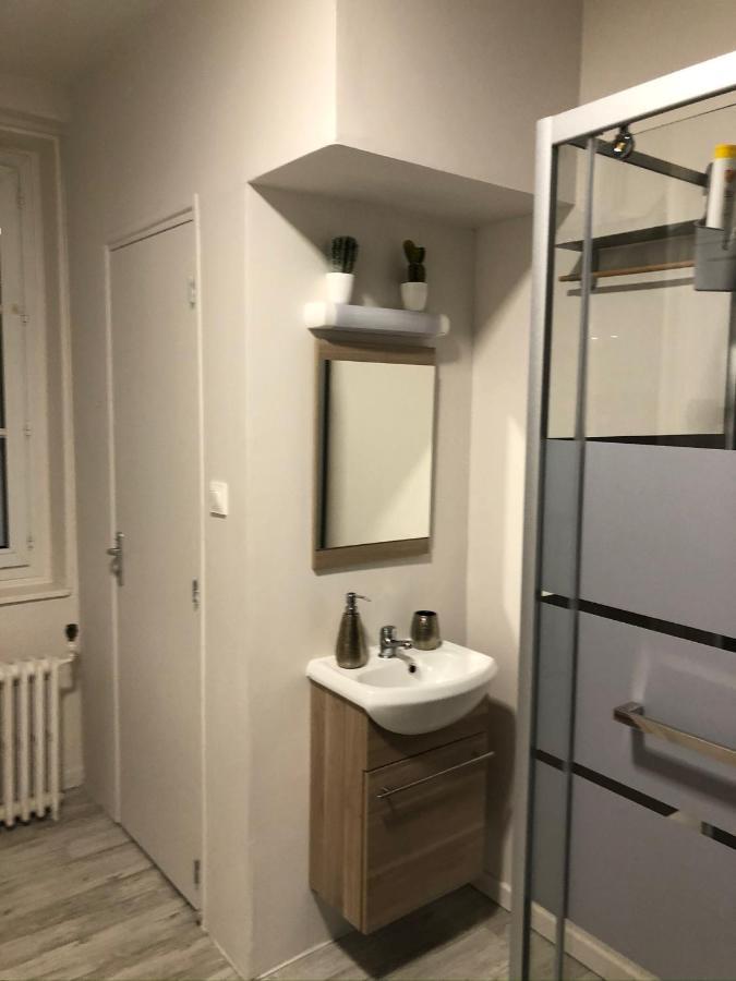 וול-לה-רוז Joli Studio Meuble Proche De La Plage מראה חיצוני תמונה