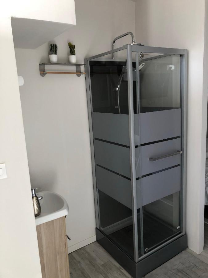 וול-לה-רוז Joli Studio Meuble Proche De La Plage מראה חיצוני תמונה